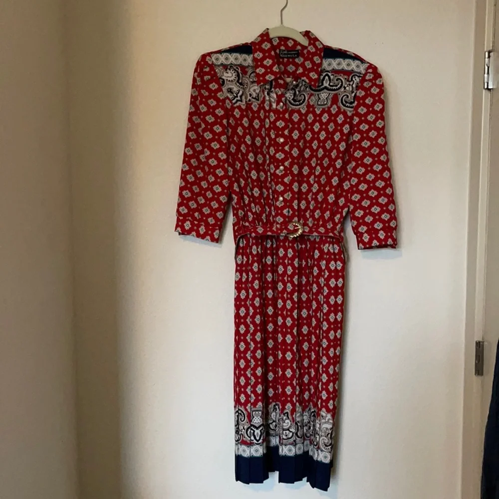 Vintage Pleated Print Dress with elastic stretch waist and matching belt Size 14 - Picture 1 of 8